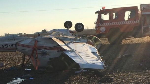 Cayó una avioneta en un campo en Santa Fe. Foto: rosario3.com