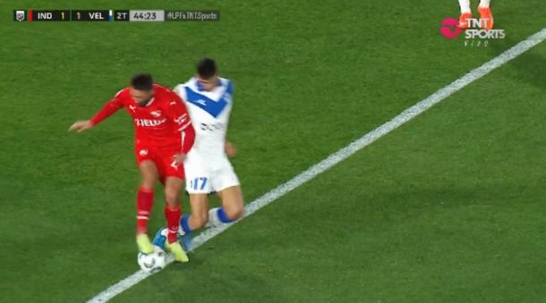 El polémico penal que le cobraron a Independiente de Tevez para ganar el partido