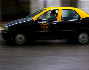 Taxi JH 4928