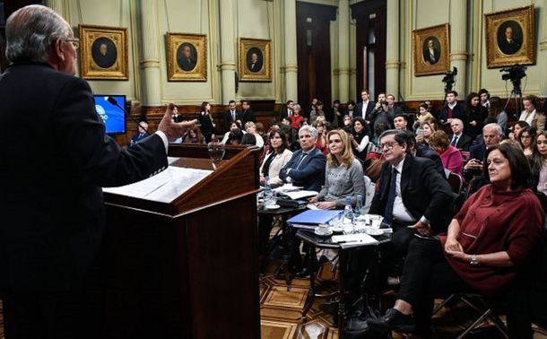 Las animaladas del médico Abel Albino en el debate por el proyecto de aborto legal