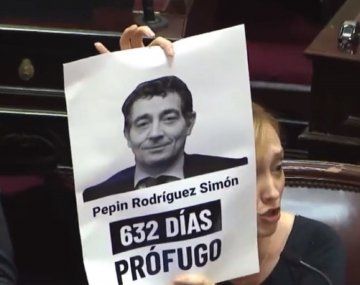 Rodríguez Simón es el único político argentino prófugo