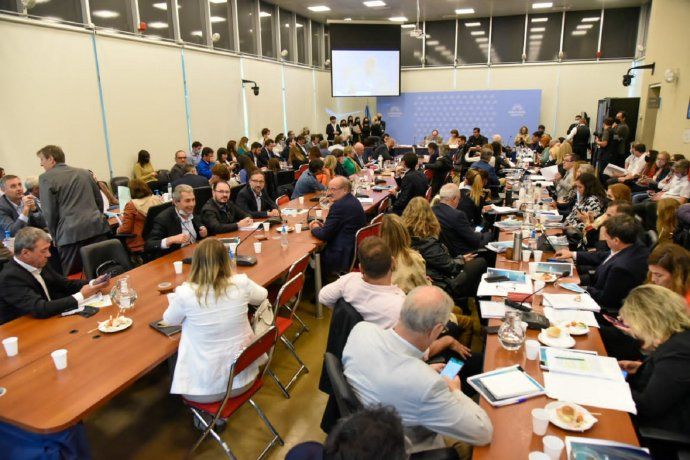 El bloque de la UCR apoya el acuerdo con el FMI