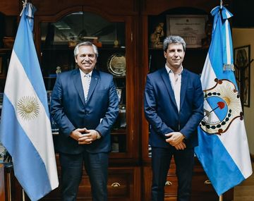 Alberto Fernández y Sergio Uñac firmaron un convenio para la construcción de 1800 viviendas