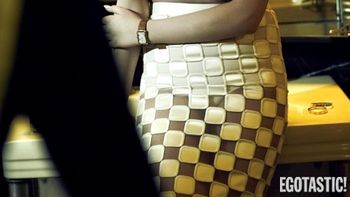 esta modelo si que rellena su corpino esta modelo si que rellena su corpino