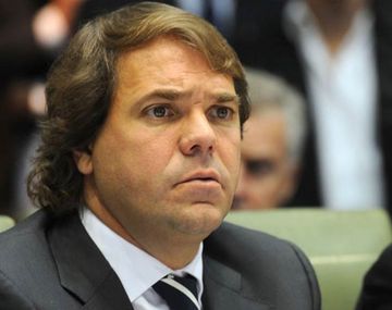 Prohíben salir del país a&nbsp;Alberto pérez