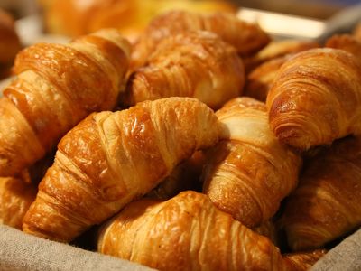 Día del Croissant: ¿cuál es la diferencia con la medialuna?
