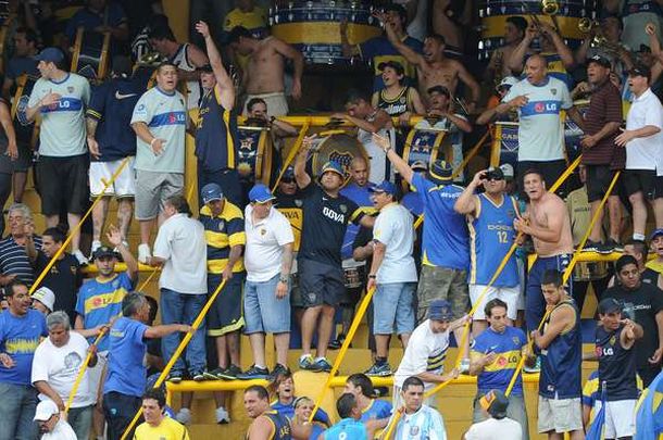 Más violencia en Boca: la barra agredió a un empleado de seguridad