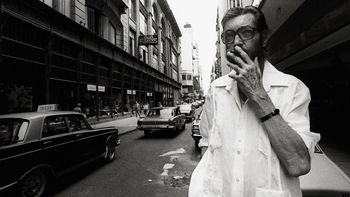 publicaron la polemica biografia de cortazar que vincula su muerte con el sida publicaron la polemica biografia de cortazar que vincula su muerte con el sida