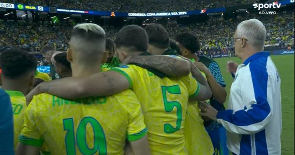 El incómodo momento de Dorival Júnior antes de los penales de Brasil contra Uruguay