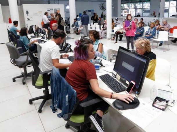 Los saludos de los funcionarios por el Día del Trabajador Estatal