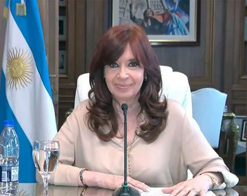 Cristina pidió que se confirme su sobreseimiento en la causa Hotesur