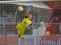 César Rigamonti se atajó todo ante Defensa y Justicia