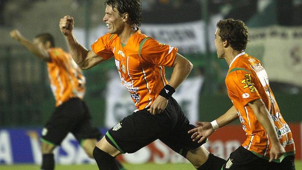Banfield le ganó al Inter de Brasil y consiguió una buena diferencia