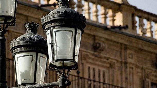 En 1857 se inaugura el alumbrado público con gas en la Ciudad de México.