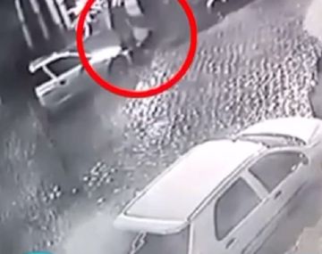 Colegiales: una cámara registró el momento en que descartaban el cuerpo de la mujer