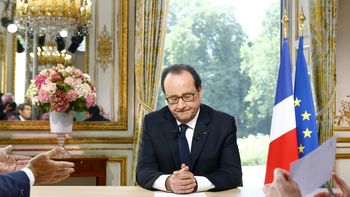 tras el atentado en niza, hollande volvio a paris tras el atentado en niza, hollande volvio a paris