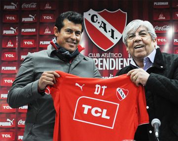 Independiente presentó a Almirón: Soy hincha y esto es un honor