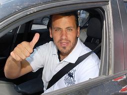 me parece raro que por 15 mil dolares hagan tanto quilombo me parece raro que por 15 mil dolares hagan tanto quilombo