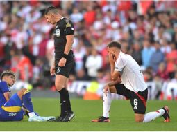 El árbitro que pica en punta para dirigir el Superclásico: el motivo que aún impide la confirmación