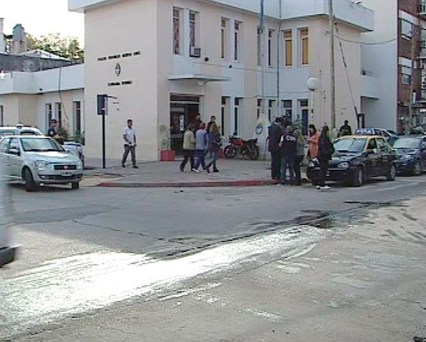 Imputan a tres policías por la fuga de presos en Moreno