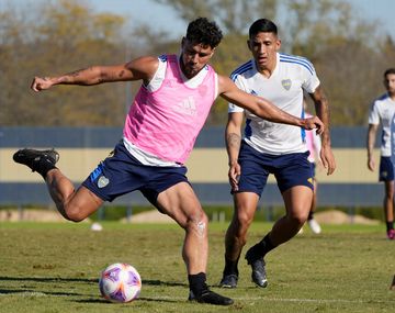 Boca estrenará camiseta y en las redes se quejaron: Parece un pijama