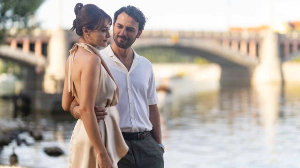 El film que tiene una historia romántica que emociona y atrapa