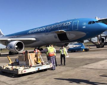 Aerolíneas Argentinas avisó al personal la suspensión de gran parte de su planta: el comunicado