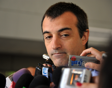 El diálogo se retomará sólo si se levantan las tomas