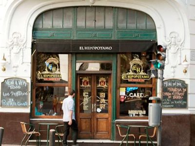 Bodegón en Buenos Aires: es histórico de San Telmo, lo visitaron personalidades importantes y tiene un menú variado