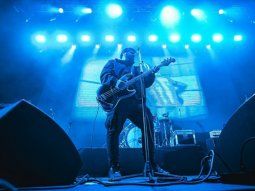 El Mató a un Policía Motorizado brindó un increíble show en la apertura de Noches Capitales