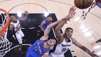 los spurs cayeron ante oklahoma y quedaron el borde de la eliminacion los spurs cayeron ante oklahoma y quedaron el borde de la eliminacion