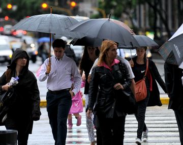 Un martes de carnaval y con fuertes lluvias en la Capital Federal y alrededores