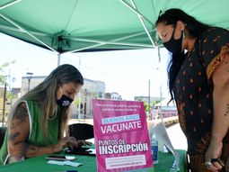 Más de 900 mil personas ya se inscribieron para recibir la vacuna en la Provincia