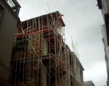 Así se tiró policía para salvar a un hombre suicida