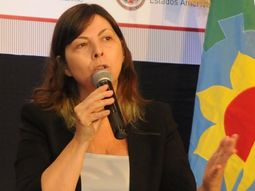 batakis: es dificil que no abran las importaciones si dicen que acordaran con el fmi batakis: es dificil que no abran las importaciones si dicen que acordaran con el fmi