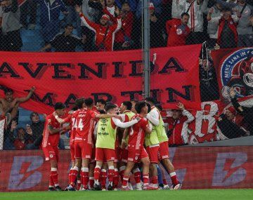 Argentinos venció 1-0 a Lanús en Avellaneda y se metió en semifinales