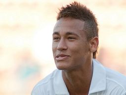 el jugador ingles que destrozo a neymar: es pis de gato el jugador ingles que destrozo a neymar: es pis de gato