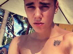 Duro futbolista no resistió a los encantos de Justin Bieber