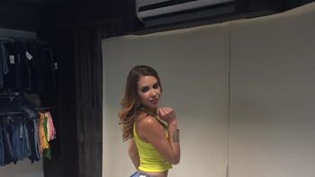 Andrea Escalona, la dueña de la cola que vale seis millones de dólares Andrea Escalona, la dueña de la cola que vale seis millones de dólares