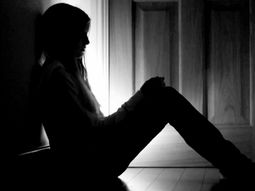 Extorsionó a su hija de 15 años para que tuviera sexo con él Extorsionó a su hija de 15 años para que tuviera sexo con él