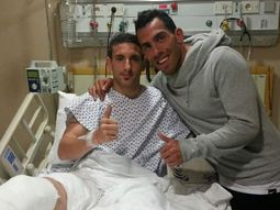 gracias por venir: carlos tevez visito a ham tras la lesion gracias por venir: carlos tevez visito a ham tras la lesion