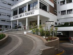 policias vuelven a custodiar hospitales portenos tras agresion del fernandez policias vuelven a custodiar hospitales portenos tras agresion del fernandez