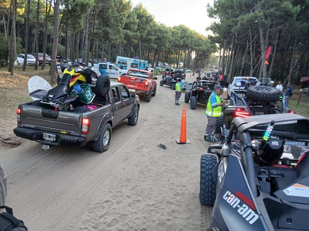 Fuertes controles de tránsito en Pinamar durante la temporada de verano Fuertes controles de tránsito en Pinamar durante la temporada de verano