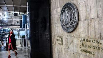 La Caja Notarial y el Poder Ejecutivo avanzan en un acuerdo para implementar el sistema previsional único en Uruguay. La Caja Notarial y el Poder Ejecutivo avanzan en un acuerdo para implementar el sistema previsional único en Uruguay.