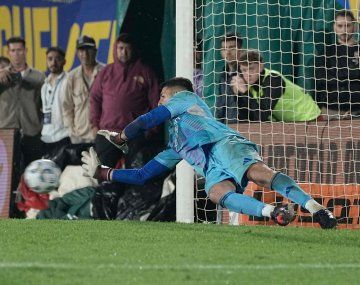 A lo Brey: arqueros que atajaron tres o más penales en una tanda de Copa nacional