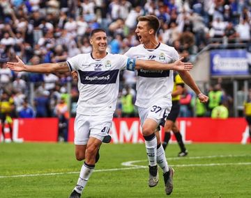 Gimnasia se impuso 2-1 ante Deportivo Riestra