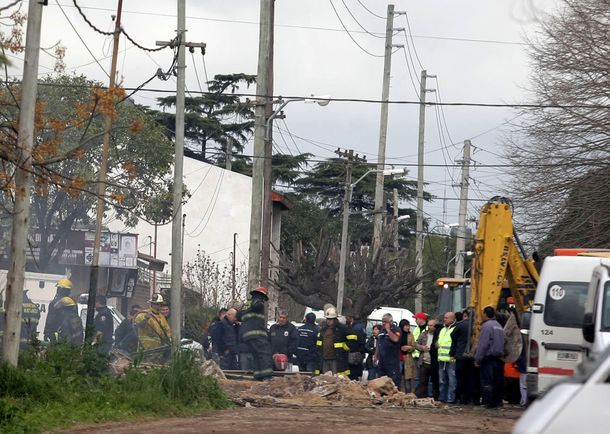 Explosión en el súper: continúan buscando víctimas entre los escombros