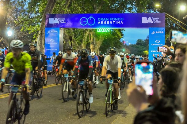 Cortes en General Paz y otras autopistas por el Gran Fondo de Buenos Aires. Cortes en General Paz y otras autopistas por el Gran Fondo de Buenos Aires.