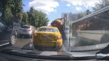 video: exploto un camion lleno de excrementos en rusia video: exploto un camion lleno de excrementos en rusia