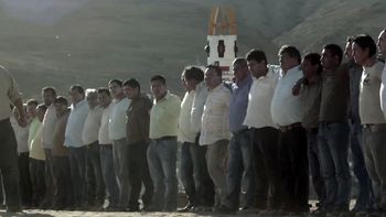 nada es imposible: el emotivo video de los mineros de chile para brasil nada es imposible: el emotivo video de los mineros de chile para brasil